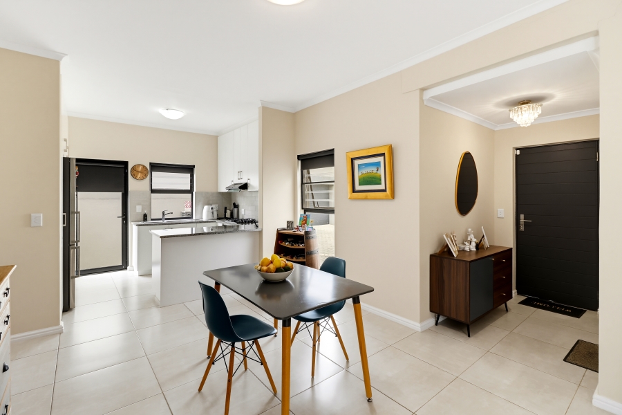 3 Bedroom Property for Sale in Aan de Wijnlanden Western Cape